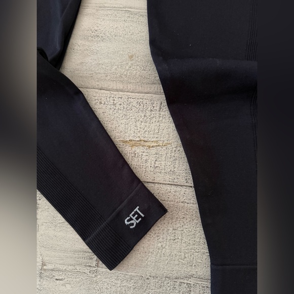 SET Active Black Seamless Leggings - Picture 3 of 3